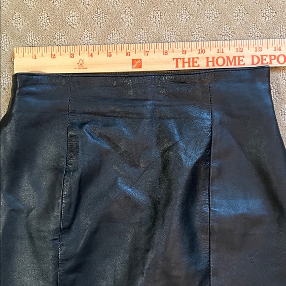 Vintage Y2K Wilson’s Black Leather Mini Skirt - Picture 6 of 10
